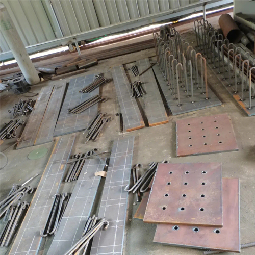 有哪些其他因素会影响巢湖预埋件位置的确定？